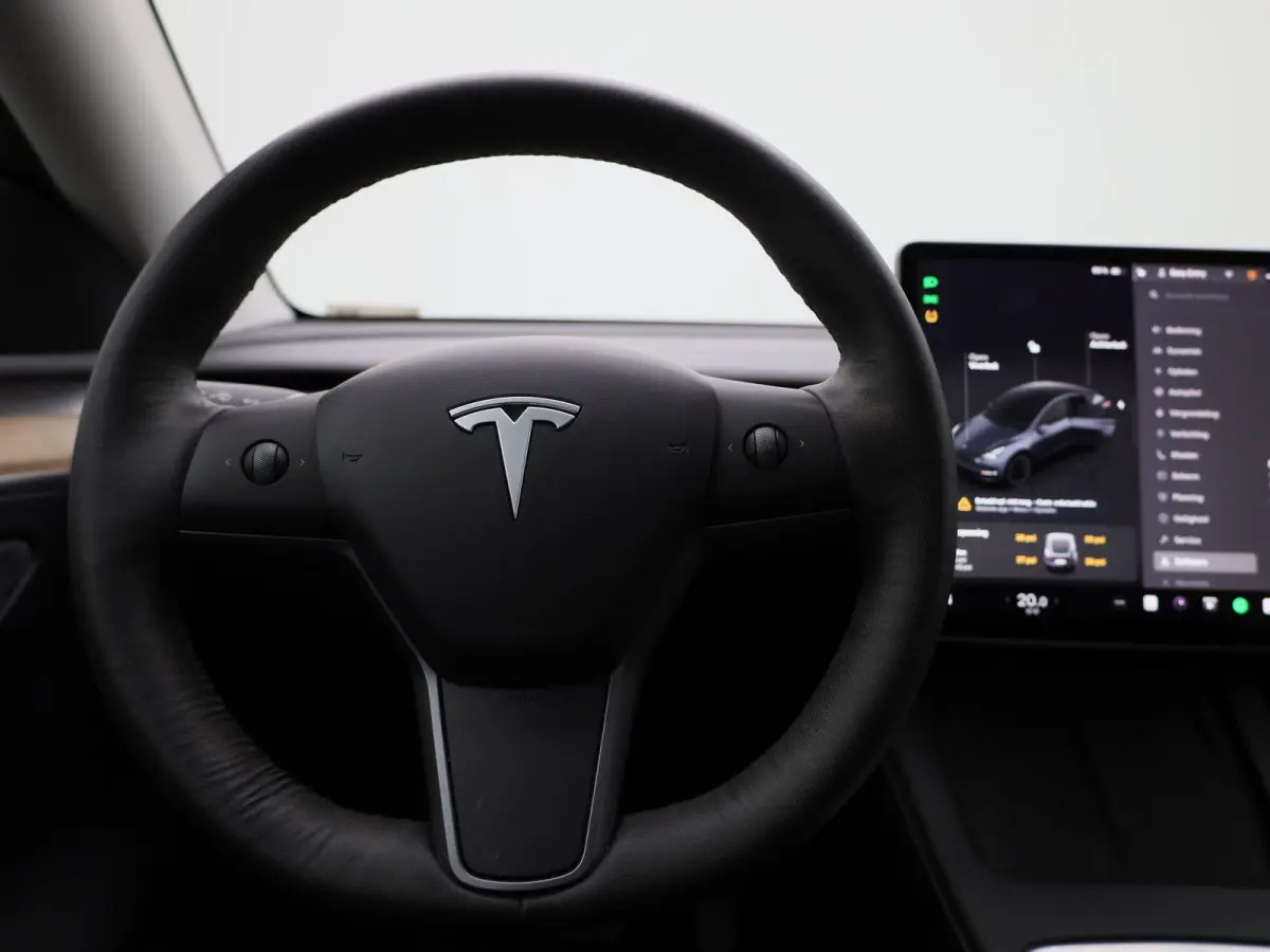 Long Range AWD 75 kWh | PANORAMADAK | APPLE CARPLAY | ANDROID AUTO | ACHTERUITRIJCAMERA | PARKEERSENSOREN | ELEKTRISCHE STOELEN | NAVGATIE | LED VERLICHTING | LICHTMETALEN VELGEN |