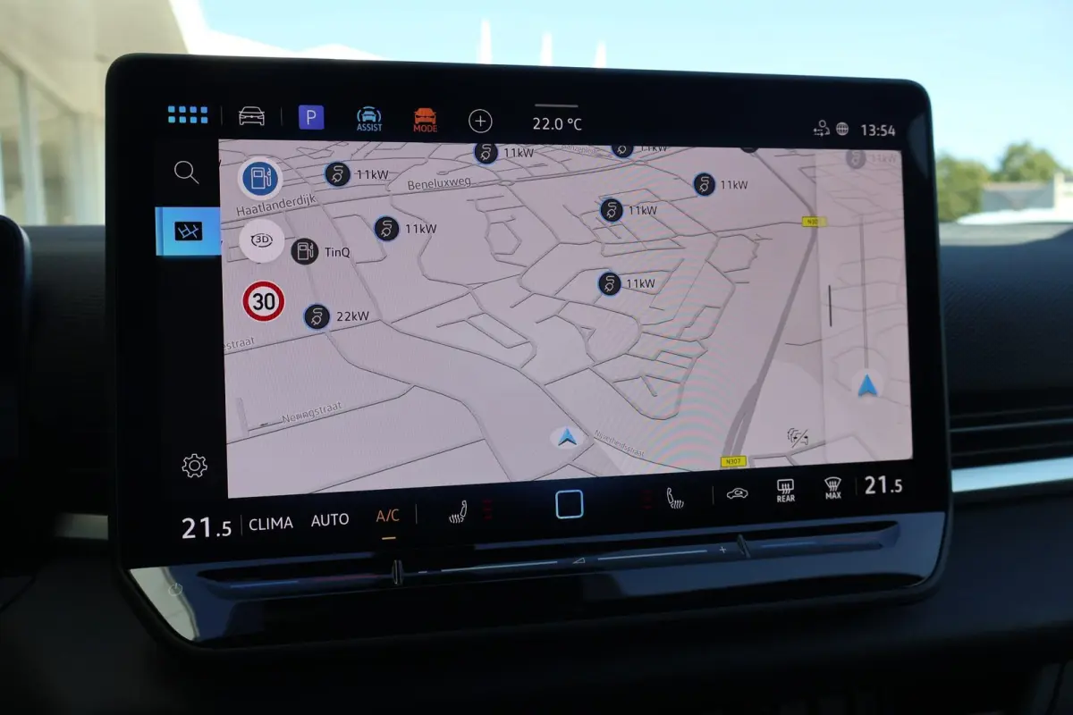 1.5 eTSI 150pk DSG R-Line First Edition | Trekhaak | Camera | PDC | Elektr. Achterklep