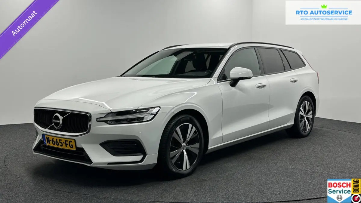 2.0 B3 Momentum Advantage TREKHAAK CARPLAY NAVI ADAPTIEF CRUISE CAMERA.