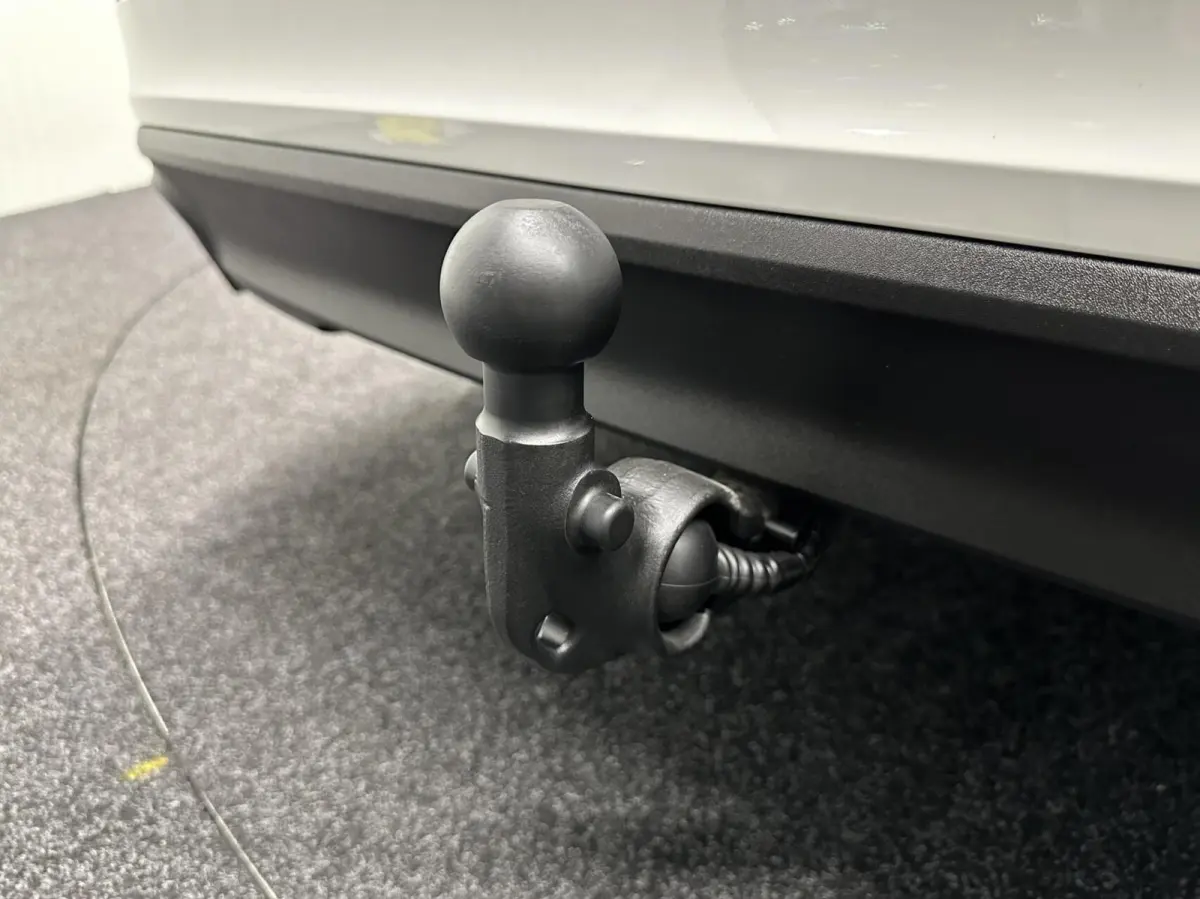 2.0 B3 Momentum Advantage TREKHAAK CARPLAY NAVI ADAPTIEF CRUISE CAMERA.