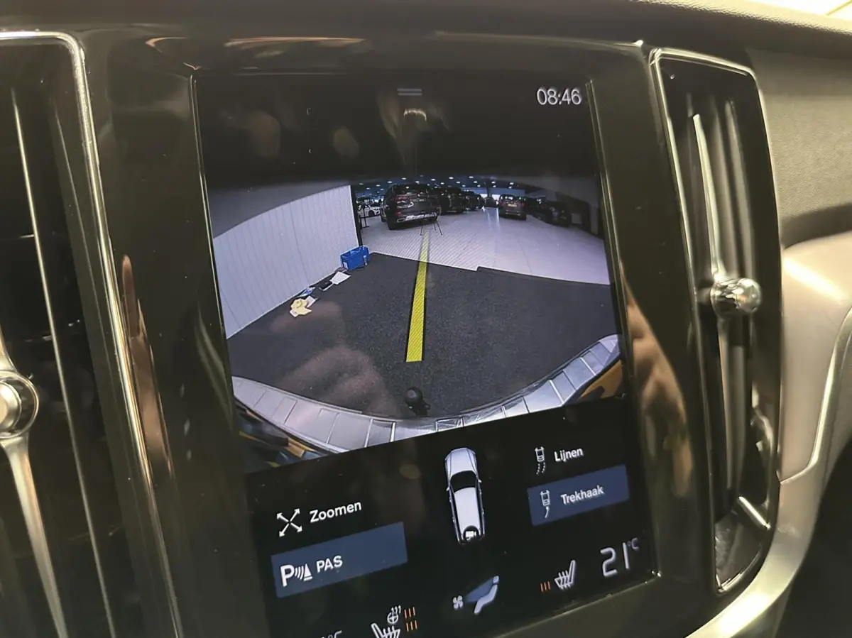 2.0 B3 Momentum Advantage TREKHAAK CARPLAY NAVI ADAPTIEF CRUISE CAMERA.