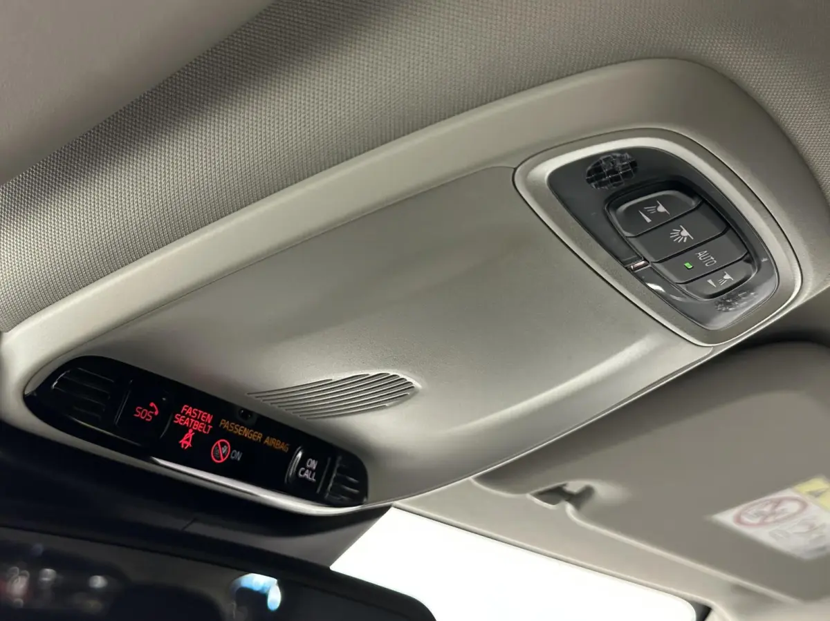2.0 B3 Momentum Advantage TREKHAAK CARPLAY NAVI ADAPTIEF CRUISE CAMERA.