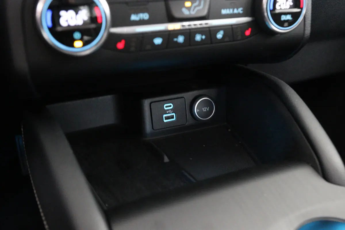 2.5 PHEV Vignale | Dealer Onderhouden! | Trekhaak | Open Dak | 360 Camera | Leder | HUD | Clima | B&O | Cruise Adaptive | Winterpack | Memory