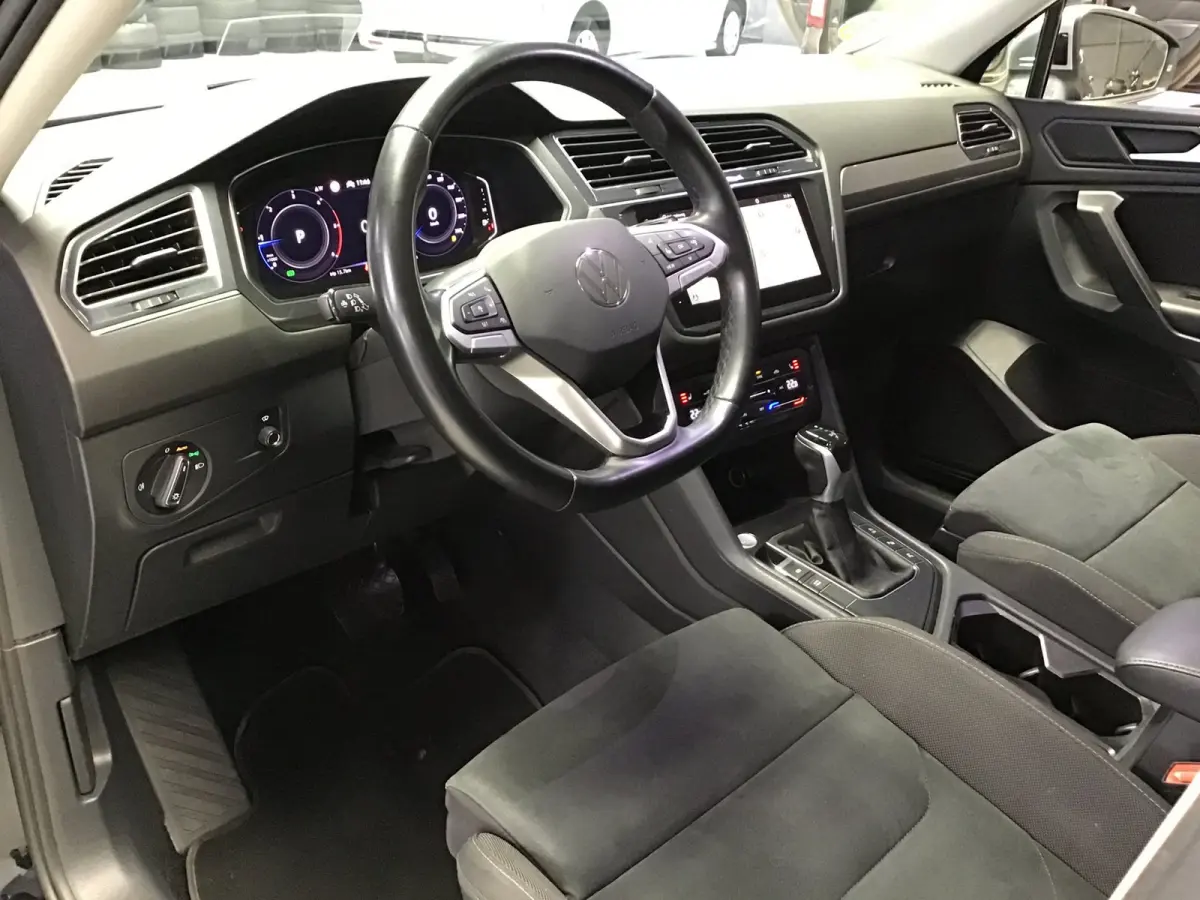 2.0 TDI Life I EX BPM I EX BTW I New Remmen + Kln Brt I Head Up I Digital Dash I Clima I Cruise I 150PK
