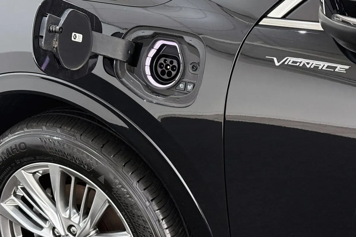 2.5 PHEV Vignale Stuur-Stoelverwarming B&O Head-Up Leder