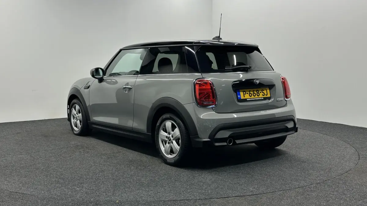 1.5 Cooper Business Edition NAVI CARPLAY CRUISE LM 48000 KM.