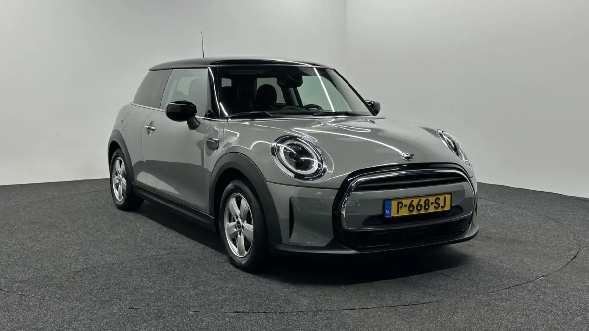 1.5 Cooper Business Edition NAVI CARPLAY CRUISE LM 48000 KM.