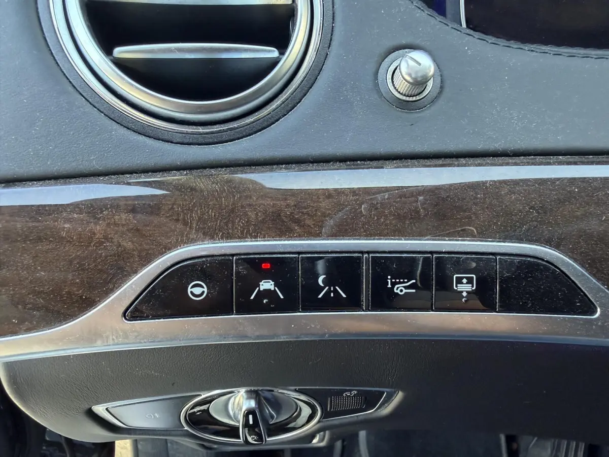 560 4Matic Lang Premium Plus | Chauffeurs Pakket | Panoramadak | 360* Camera | Massage | Nachtzicht |