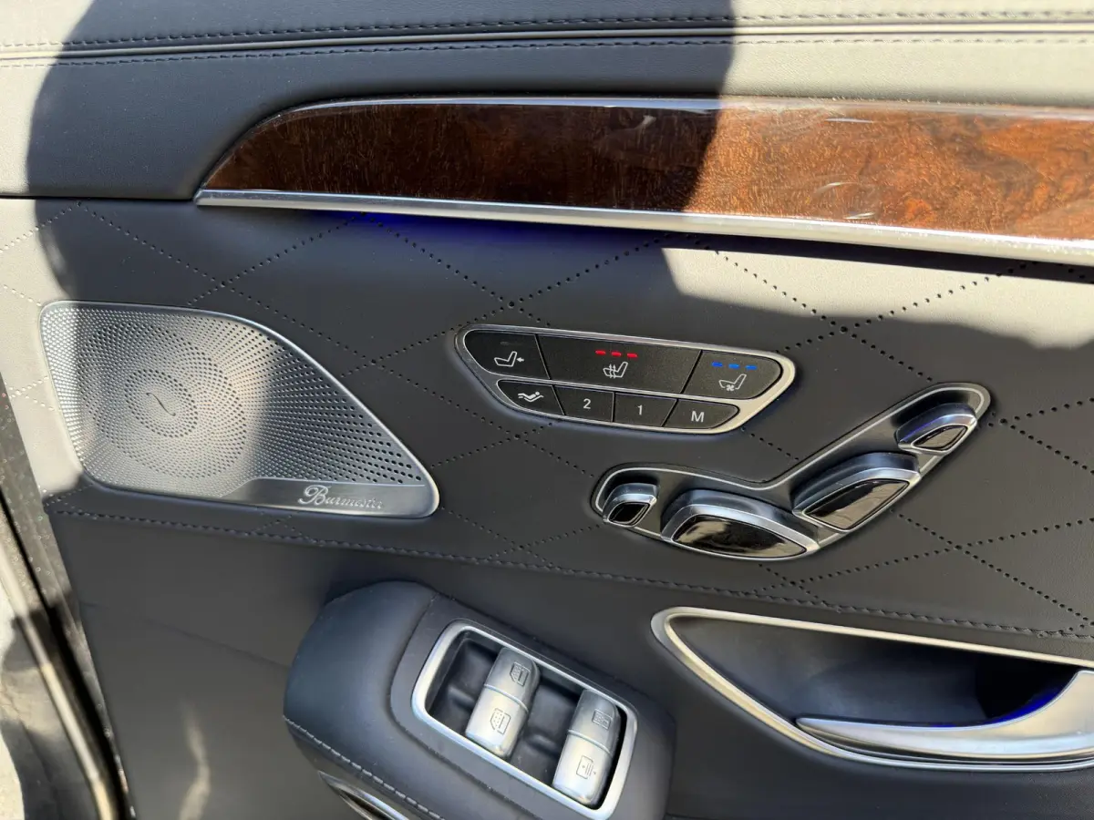 560 4Matic Lang Premium Plus | Chauffeurs Pakket | Panoramadak | 360* Camera | Massage | Nachtzicht |