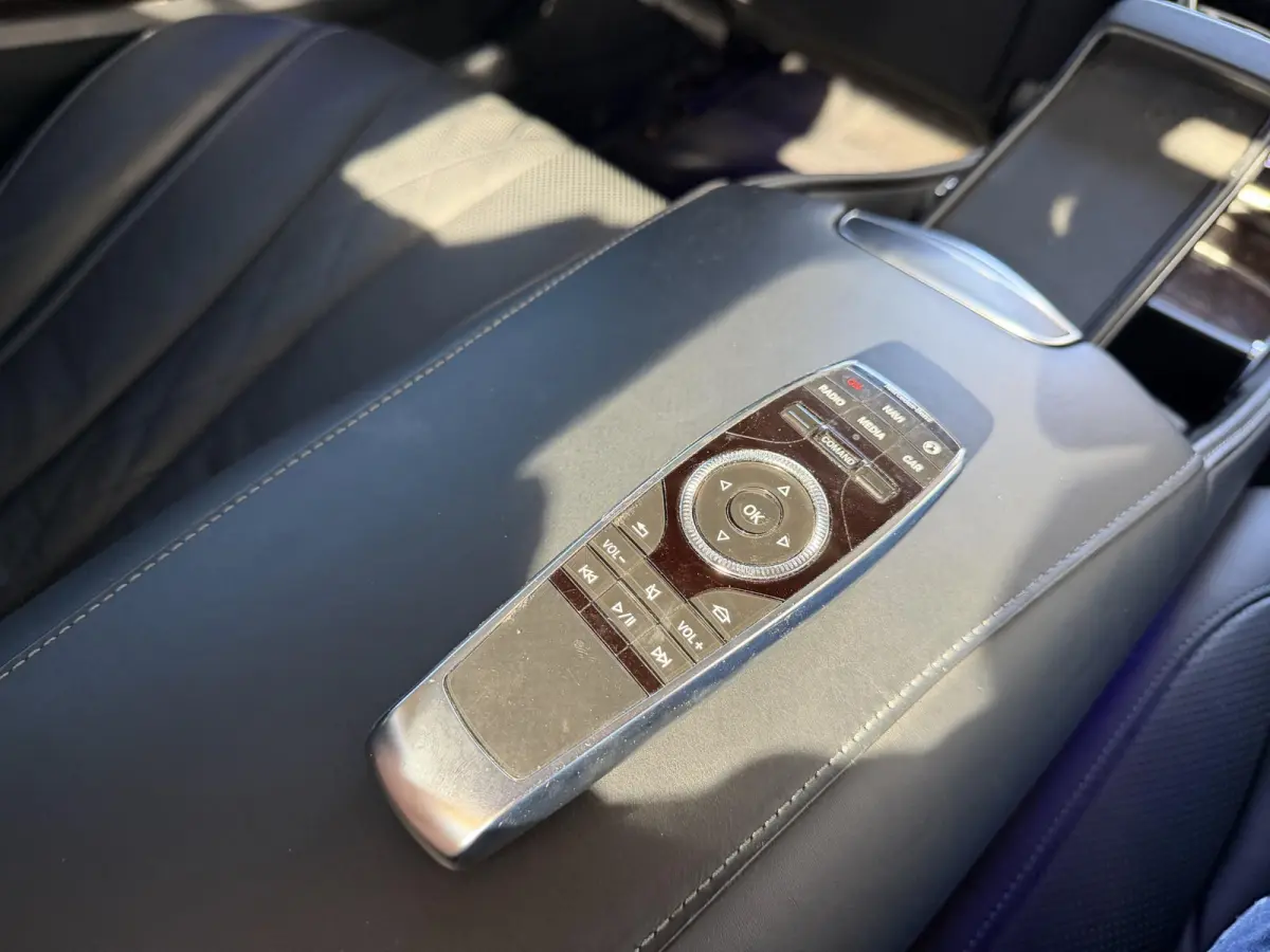 560 4Matic Lang Premium Plus | Chauffeurs Pakket | Panoramadak | 360* Camera | Massage | Nachtzicht |