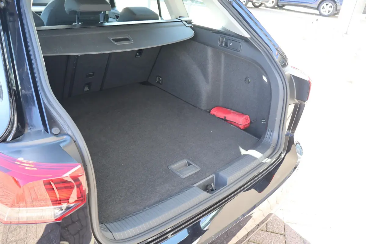 1.0 TSI 110pk Life | Navigatie | Camera | PDC | Adaptive Cruise