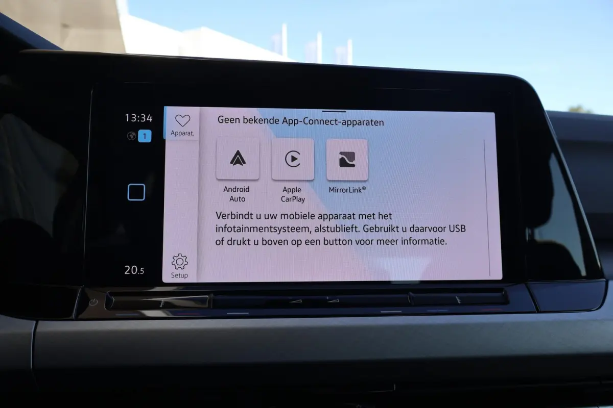 1.0 TSI 110pk Life | Navigatie | Camera | PDC | Adaptive Cruise