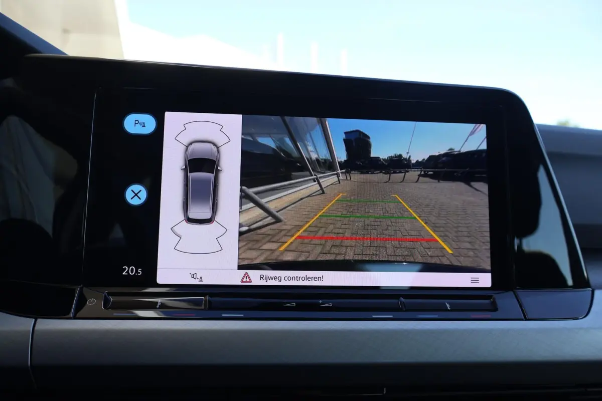 1.0 TSI 110pk Life | Navigatie | Camera | PDC | Adaptive Cruise