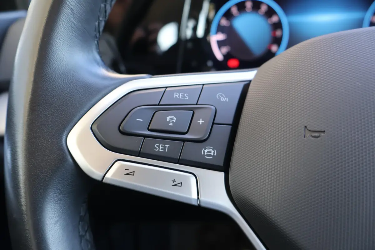 1.0 TSI 110pk Life | Navigatie | Camera | PDC | Adaptive Cruise