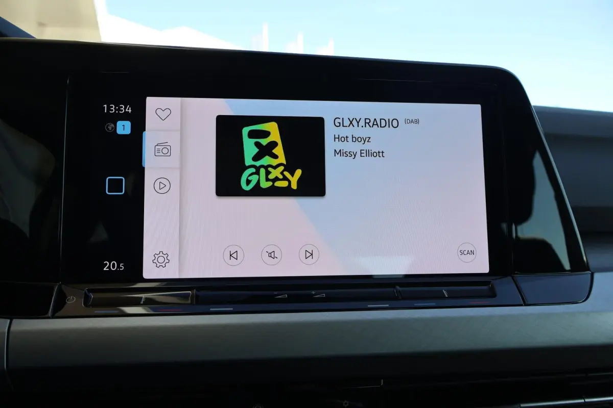 1.0 TSI 110pk Life | Navigatie | Camera | PDC | Adaptive Cruise