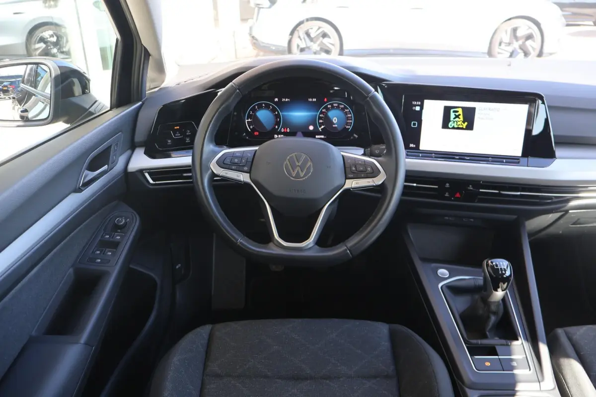 1.0 TSI 110pk Life | Navigatie | Camera | PDC | Adaptive Cruise