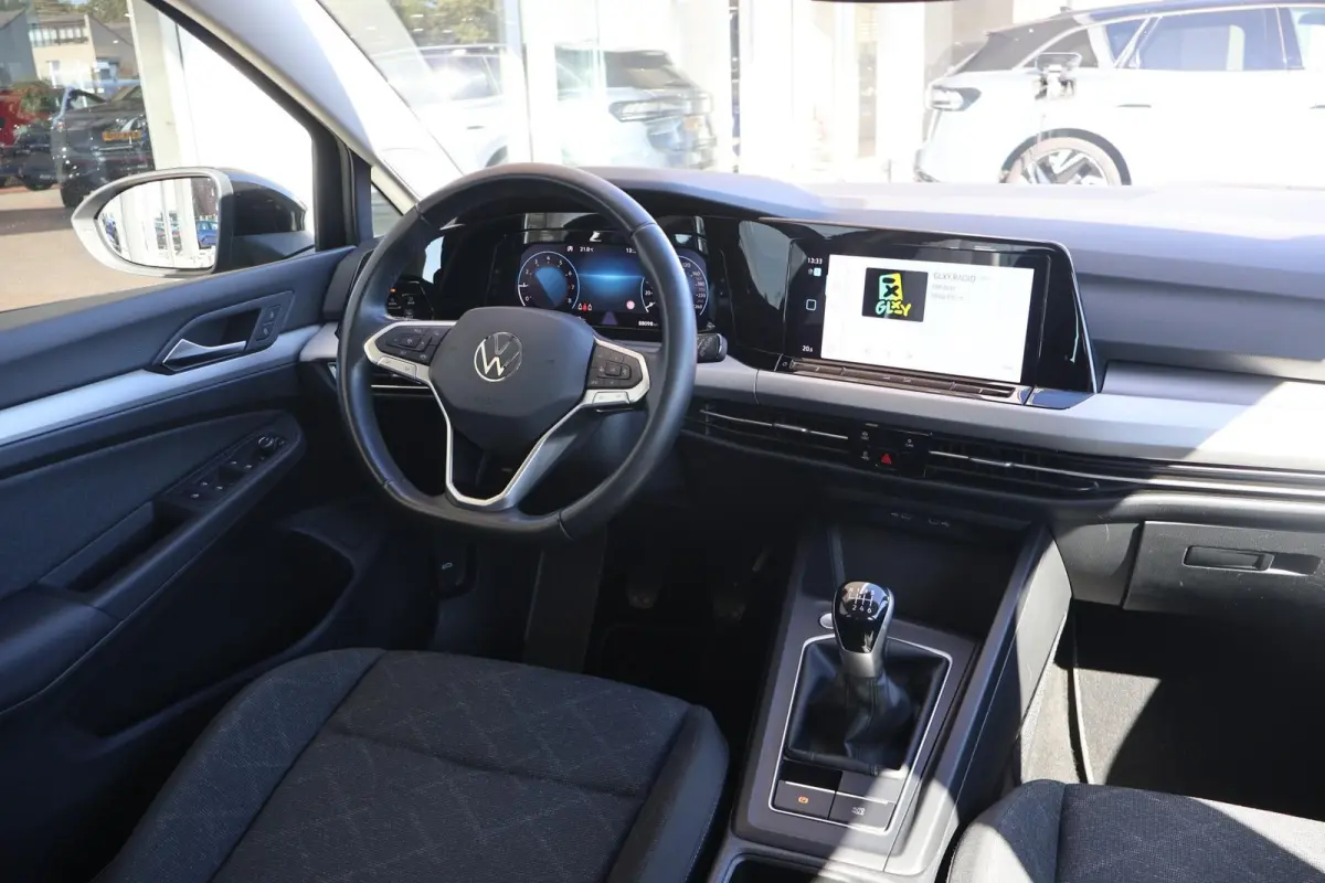 1.0 TSI 110pk Life | Navigatie | Camera | PDC | Adaptive Cruise