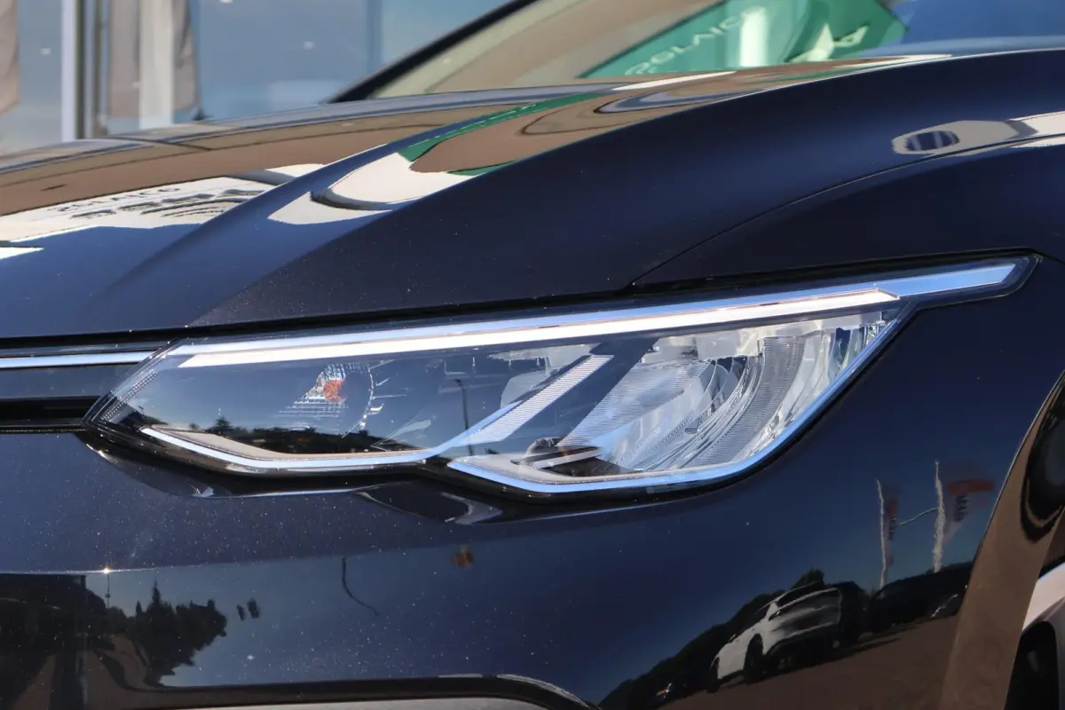 1.0 TSI 110pk Life | Navigatie | Camera | PDC | Adaptive Cruise