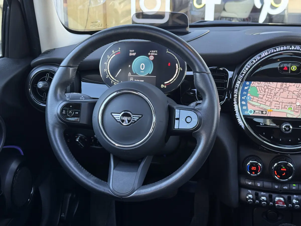 1.5 Cooper Pano/Leder/Camera/Apple