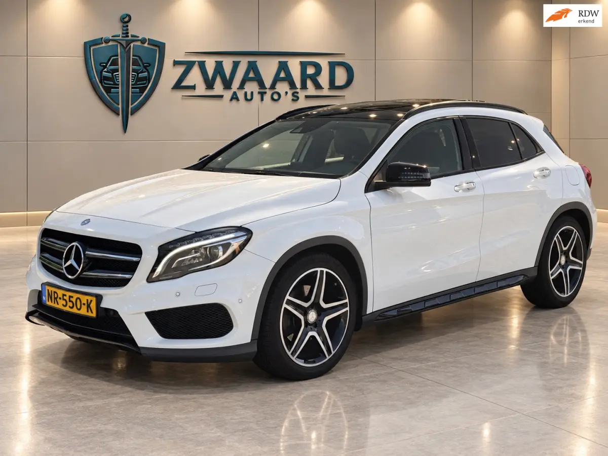 250 4Matic Prestige AMG l Panoramadak l Camera l Climate l Memory l Dynamic Select l Trekhaak l ILS l