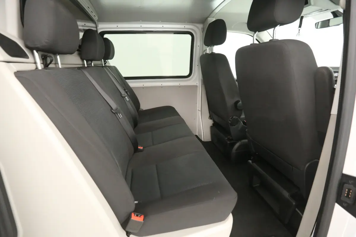 2.0 TDI L2H1 | Dubbele Cabine | Airco | Cruise | Parkeersens. | Trekhaak