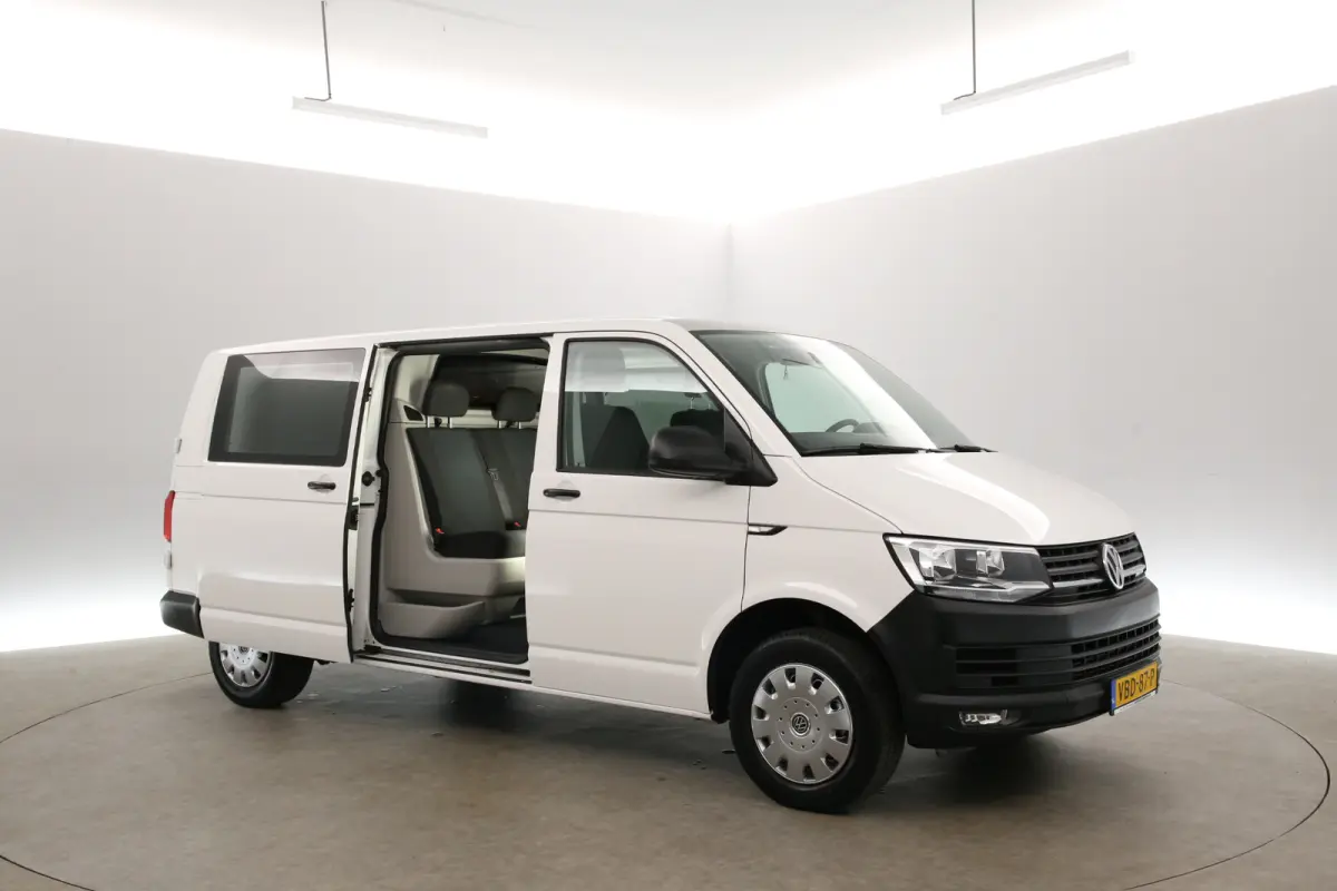 2.0 TDI L2H1 | Dubbele Cabine | Airco | Cruise | Parkeersens. | Trekhaak
