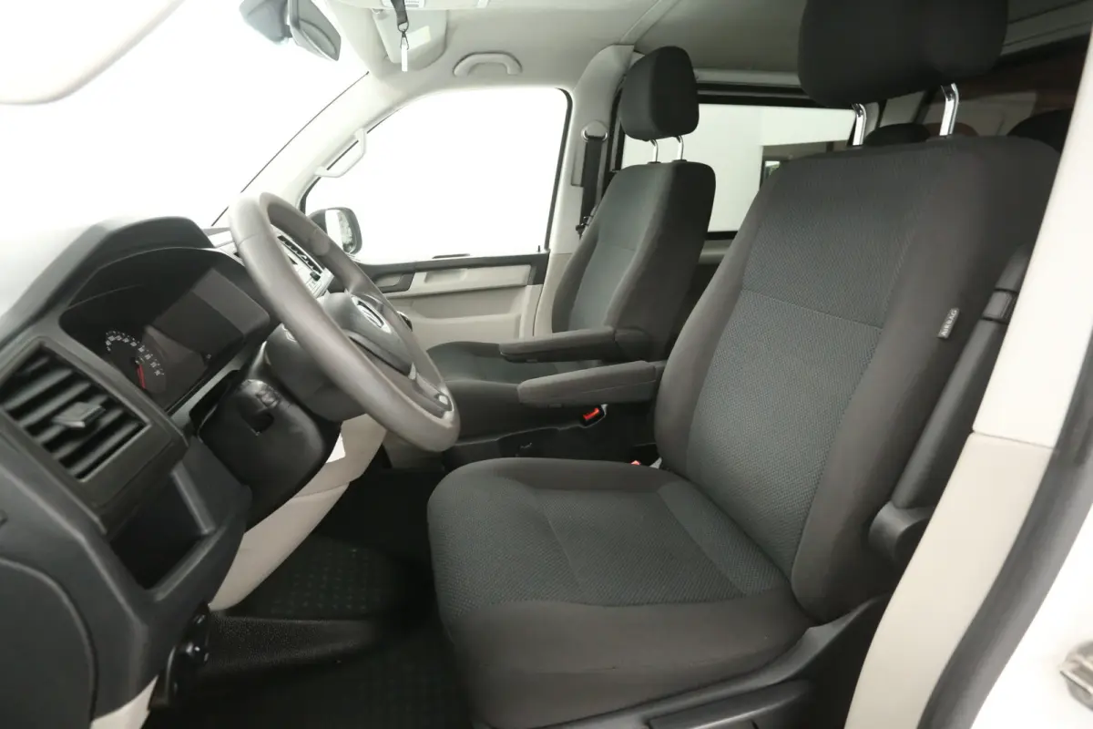 2.0 TDI L2H1 | Dubbele Cabine | Airco | Cruise | Parkeersens. | Trekhaak