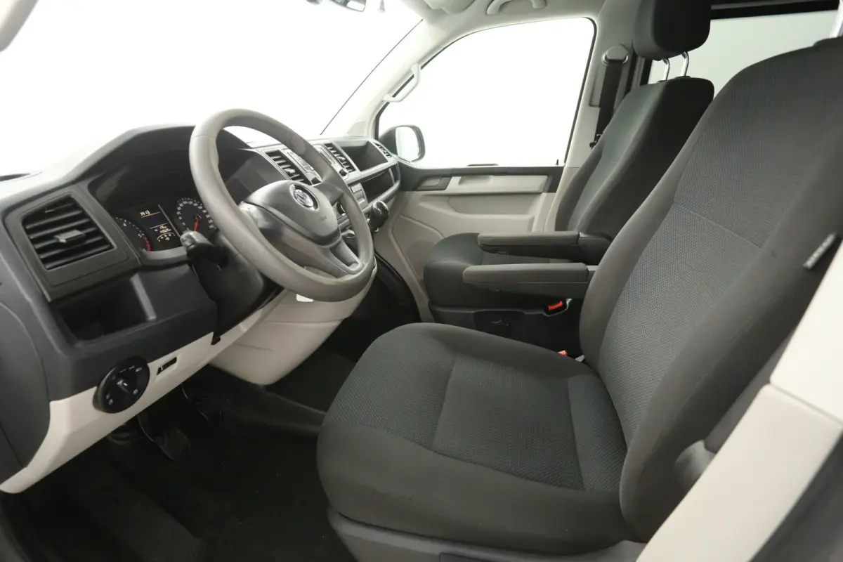 2.0 TDI L2H1 | Dubbele Cabine | Airco | Cruise | Parkeersens. | Trekhaak