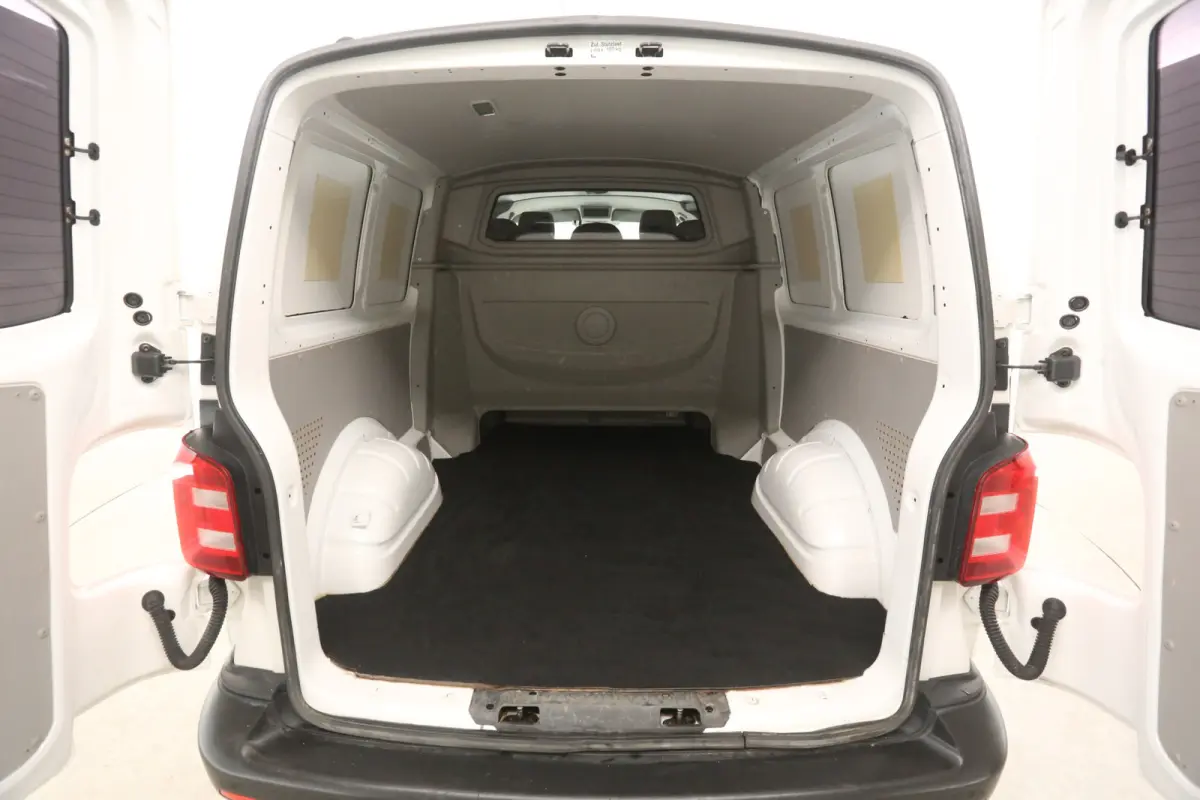 2.0 TDI L2H1 | Dubbele Cabine | Airco | Cruise | Parkeersens. | Trekhaak