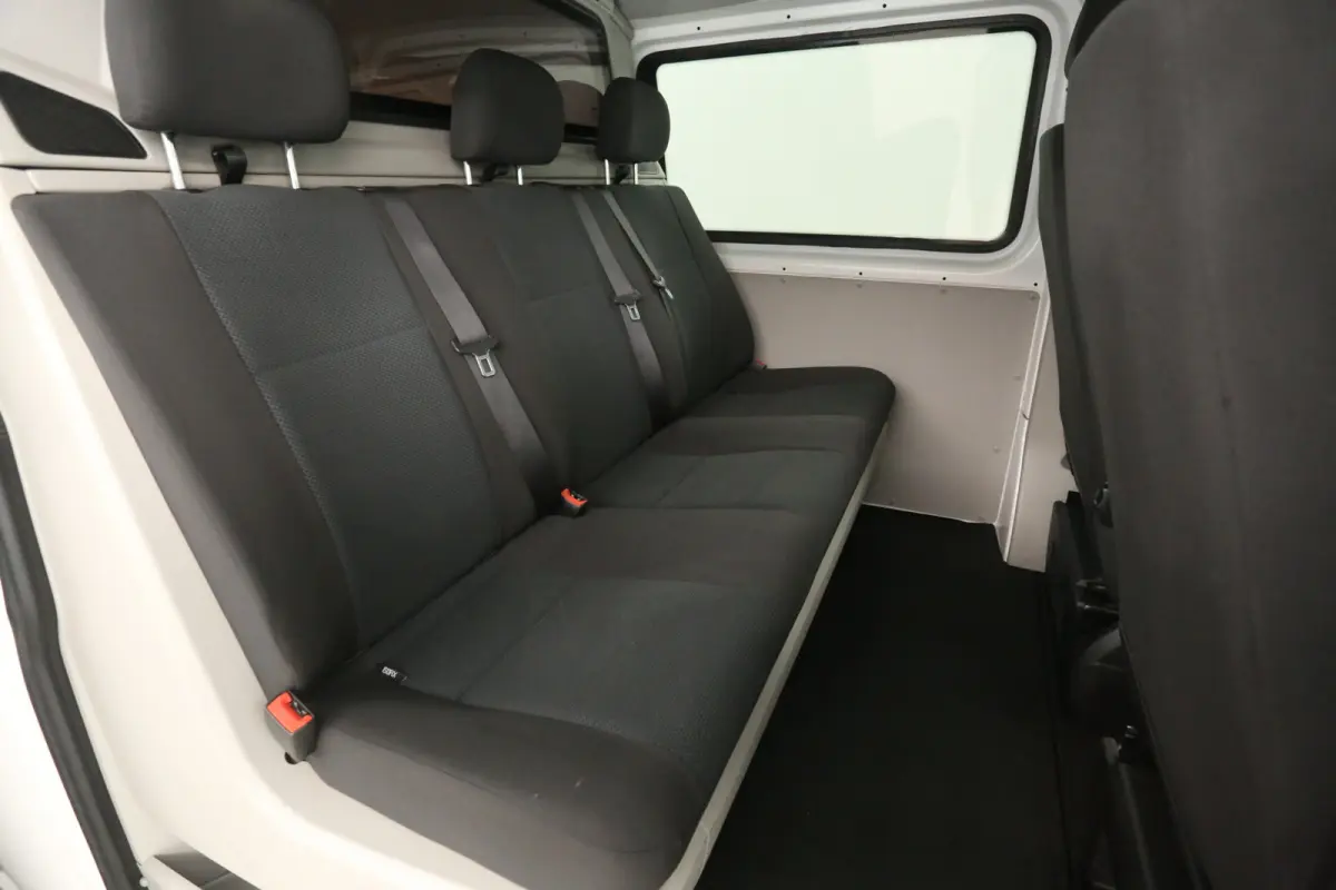 2.0 TDI L2H1 | Dubbele Cabine | Airco | Cruise | Parkeersens. | Trekhaak