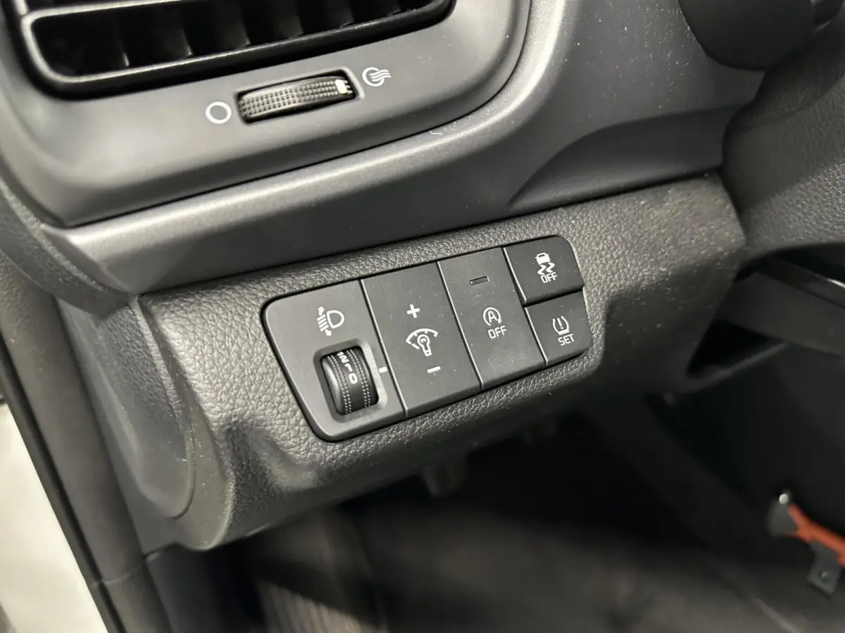 1.0 T-GDi MHEV DynamicLine CAMERA CARPLAY NAVI CRUISE.
