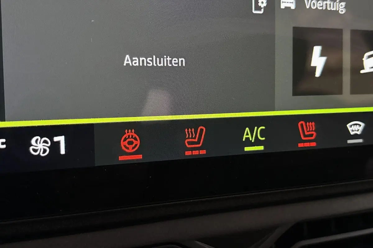 1.8 Hybrid 155 Journey Panoramadak Stuur-Stoelverwarming Trekhaak