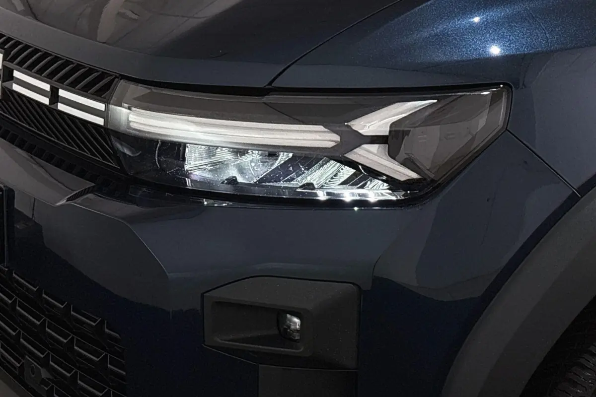 1.8 Hybrid 155 Journey Panoramadak Stuur-Stoelverwarming Trekhaak