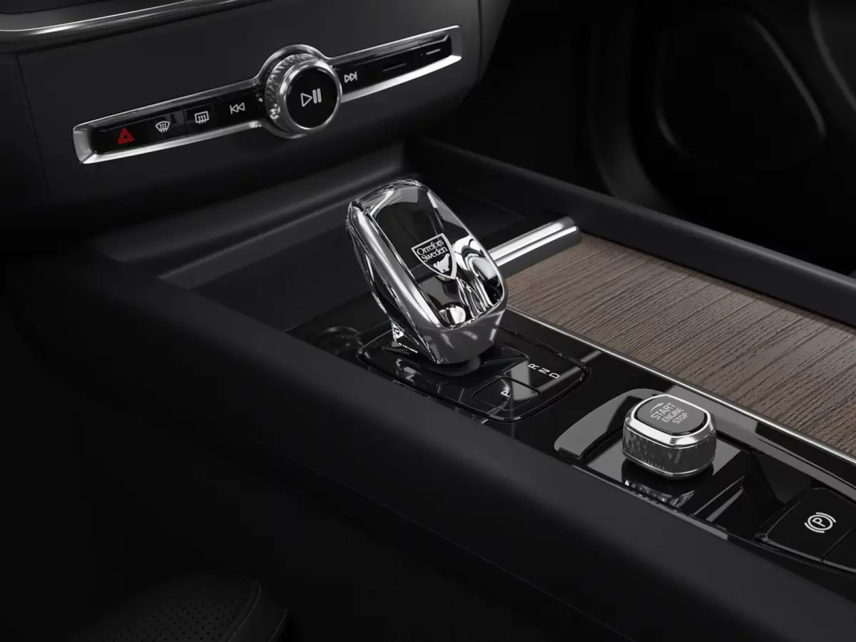 T6 AWD Long Range Plug-in hybrid Ultra Dark Ex ED | Panoramadak | 360° camera | Bowers & Wilkins | Massage | Luchtvering | Stoelventilatie | Stoel- en stuurverwarming