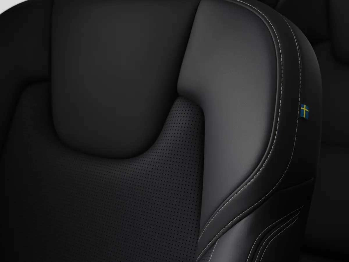 T6 AWD Long Range Plug-in hybrid Ultra Dark Ex ED | Panoramadak | 360° camera | Bowers & Wilkins | Massage | Luchtvering | Stoelventilatie | Stoel- en stuurverwarming