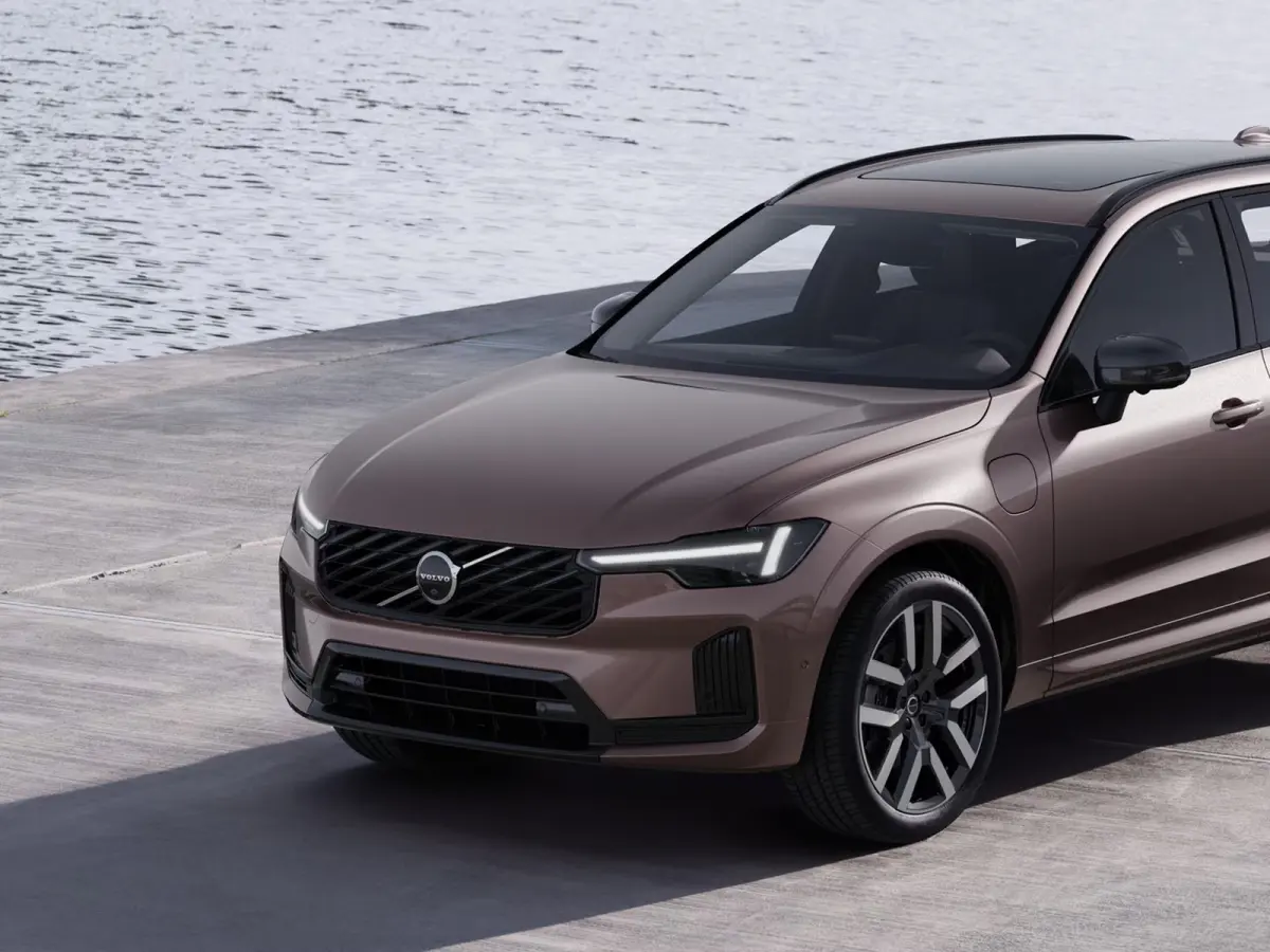 T6 AWD Long Range Plug-in hybrid Ultra Dark Ex ED | Panoramadak | 360° camera | Bowers & Wilkins | Massage | Luchtvering | Stoelventilatie | Stoel- en stuurverwarming