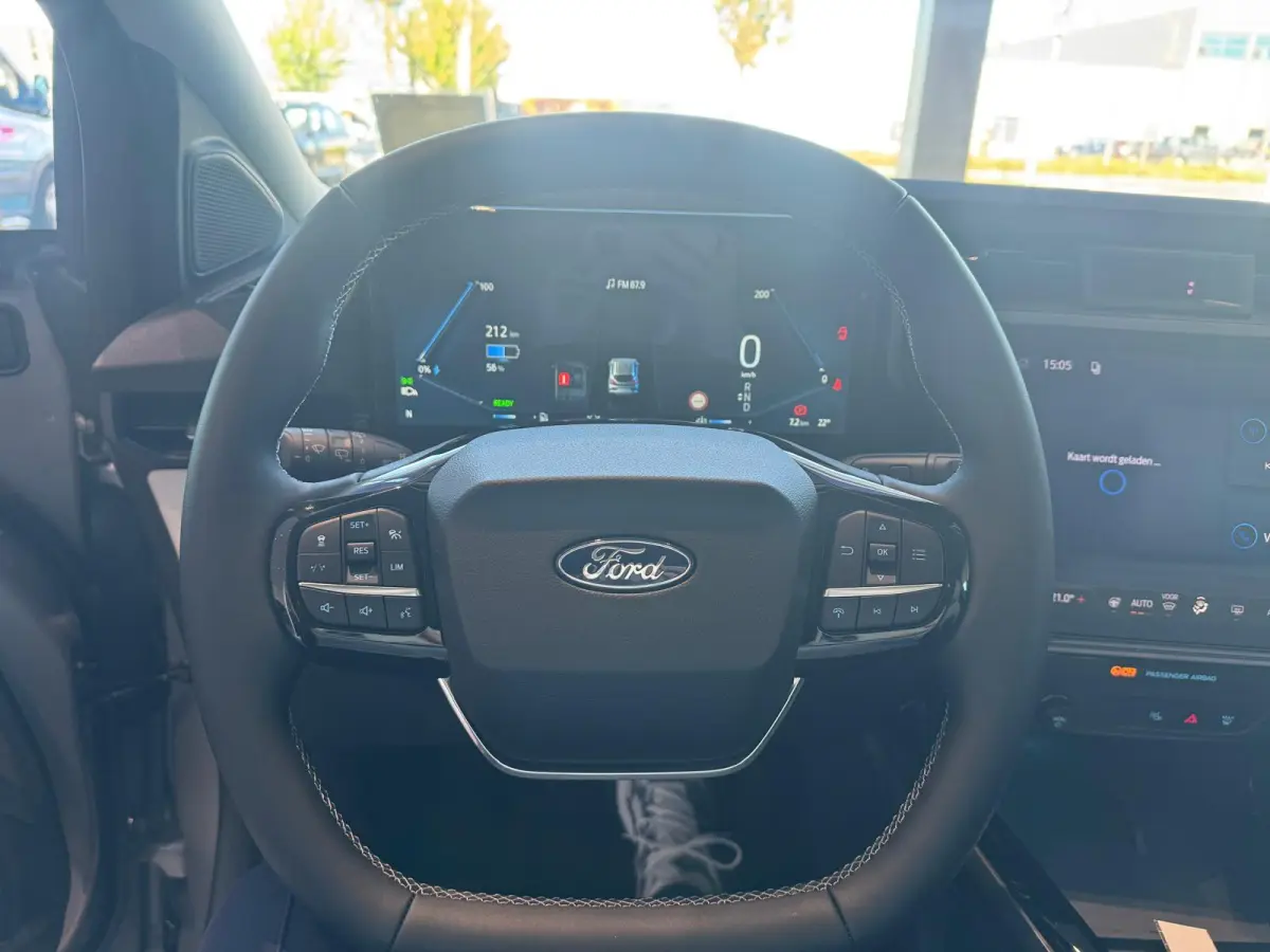 Premium FWD 47 kWh | Winterpack | Dodehoekdetectie | B&O Audiosysteem | Adaptive Cruise Ctrl. | Achteruitrijcamera | Elek. Achterklep | Afneembare Trekhaak | Panorama Dak |