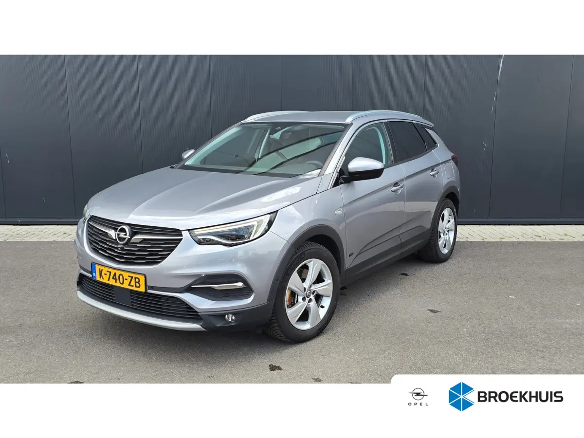 - 1.6 Turbo Hybrid Business Elegance | Trekhaak | 360 Camera | Dodehoeksensor | Navigatie