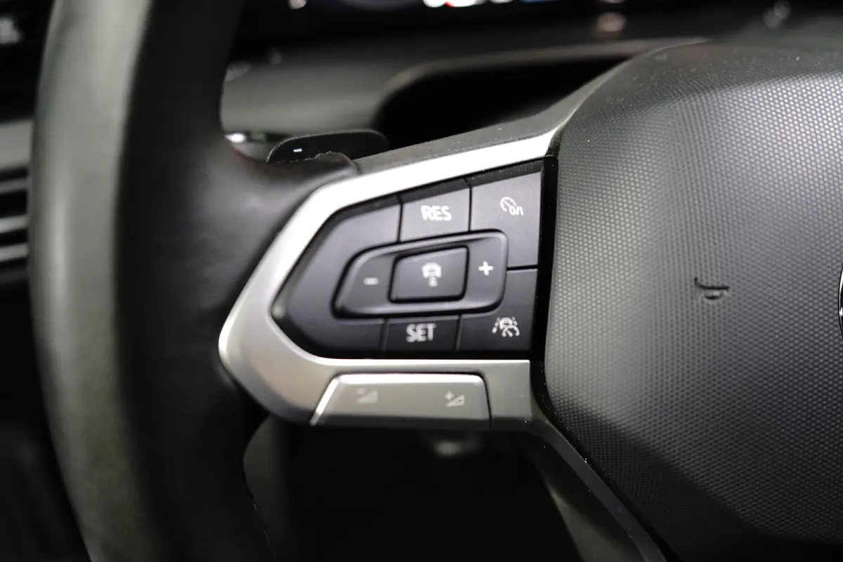 1.4 eHybrid Style | Adaptive Cruise Control / Automaat / Ergo bestuurdersstoel (elektrisch verstelbaar en massagefunctie) / Climate Control / Apple Carlay & Android Auto / | Apple Carplay/An