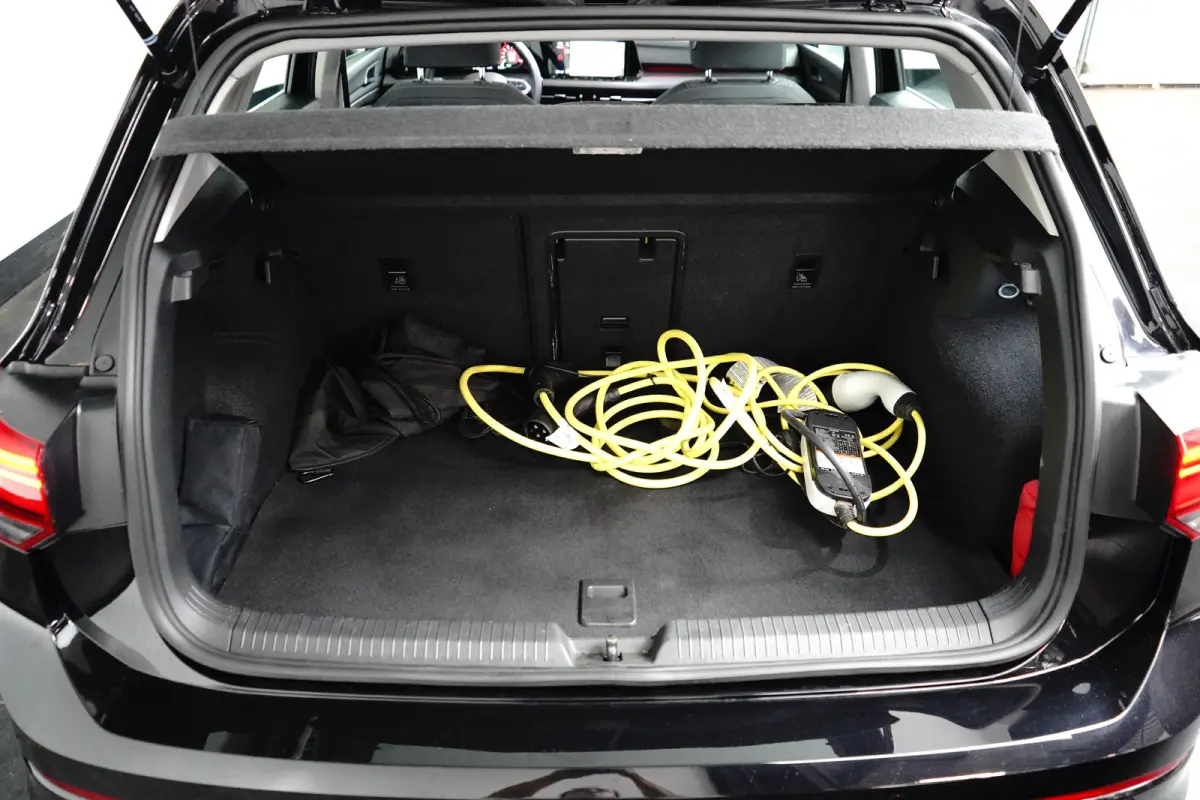 1.4 eHybrid Style | Adaptive Cruise Control / Automaat / Ergo bestuurdersstoel (elektrisch verstelbaar en massagefunctie) / Climate Control / Apple Carlay & Android Auto / | Apple Carplay/An