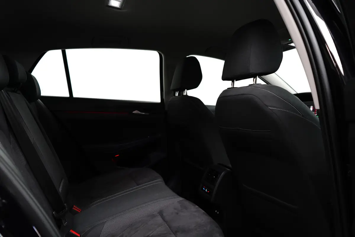 1.4 eHybrid Style | Adaptive Cruise Control / Automaat / Ergo bestuurdersstoel (elektrisch verstelbaar en massagefunctie) / Climate Control / Apple Carlay & Android Auto / | Apple Carplay/An