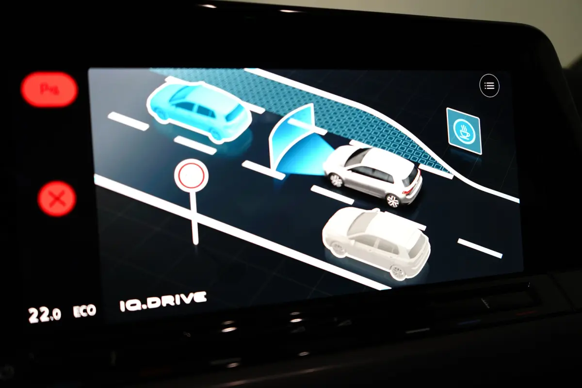 1.4 eHybrid Style | Adaptive Cruise Control / Automaat / Ergo bestuurdersstoel (elektrisch verstelbaar en massagefunctie) / Climate Control / Apple Carlay & Android Auto / | Apple Carplay/An