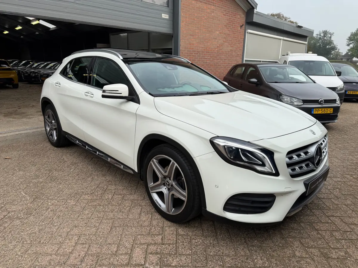 180 AMG|PANO/H&K/ELEC-STOEL/NAVI/CRUISE/CAMERA/VOL!
