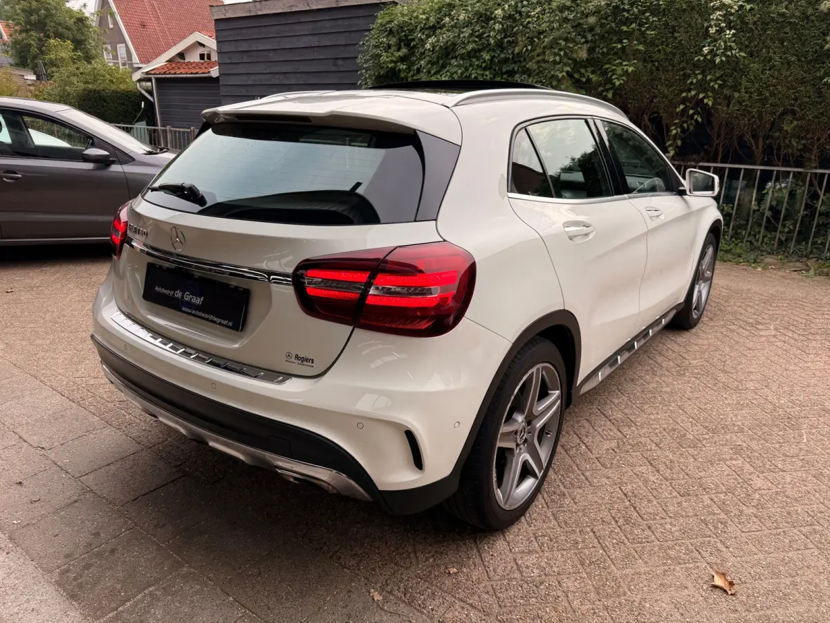 180 AMG|PANO/H&K/ELEC-STOEL/NAVI/CRUISE/CAMERA/VOL!