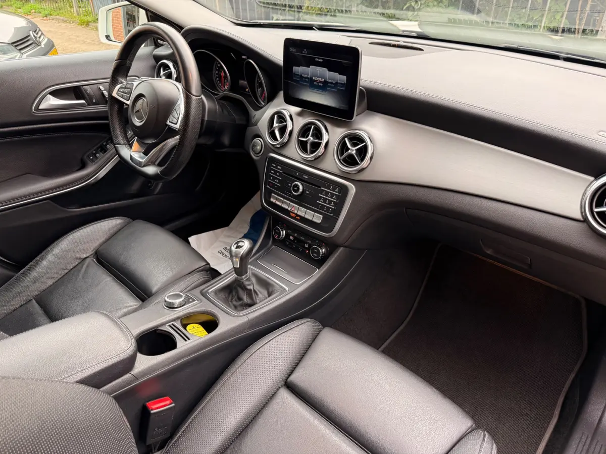 180 AMG|PANO/H&K/ELEC-STOEL/NAVI/CRUISE/CAMERA/VOL!