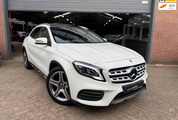 180 AMG|PANO/H&K/ELEC-STOEL/NAVI/CRUISE/CAMERA/VOL!