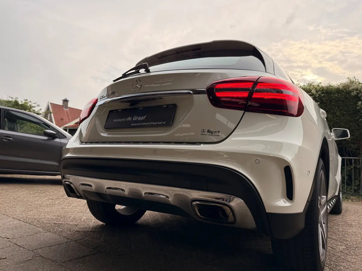 180 AMG|PANO/H&K/ELEC-STOEL/NAVI/CRUISE/CAMERA/VOL!