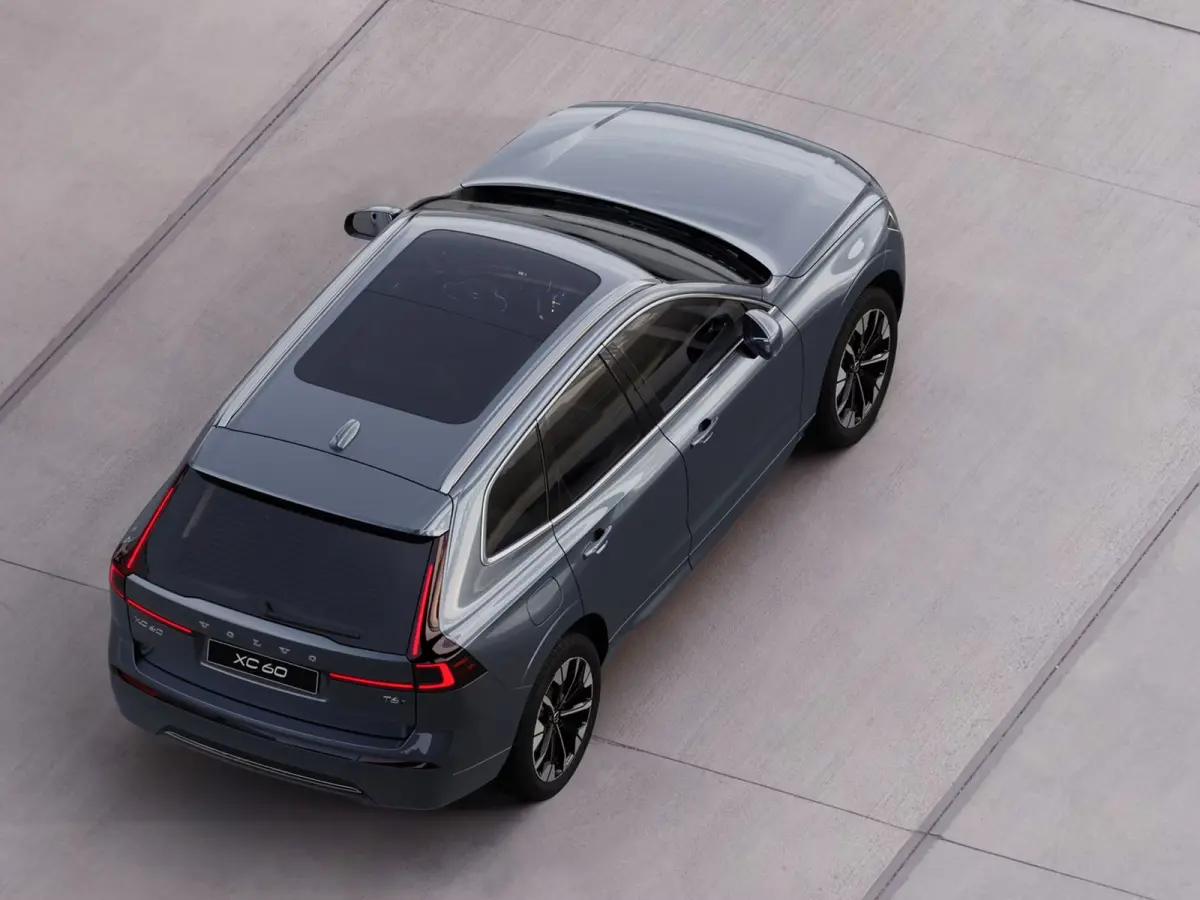 T6 AWD Long Range Plug-in hybrid Plus Black ED. | Panoramadak | 360° camera | Harman Kardon | Stoel- en stuurverwarming