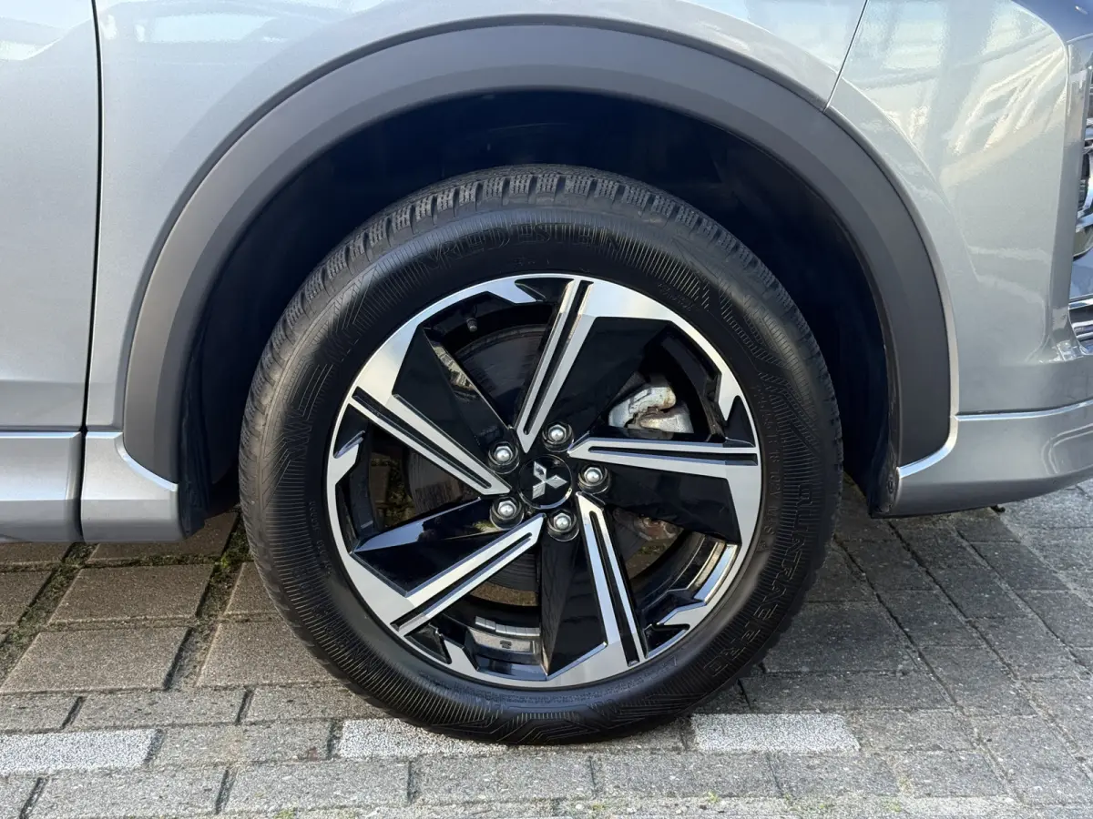 2.4 PHEV Executive 360Cam/Apple
