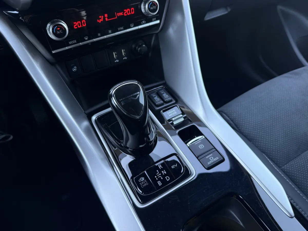 2.4 PHEV Executive 360Cam/Apple